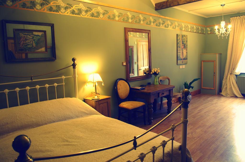 Crown House Suites Halifax Quarto foto