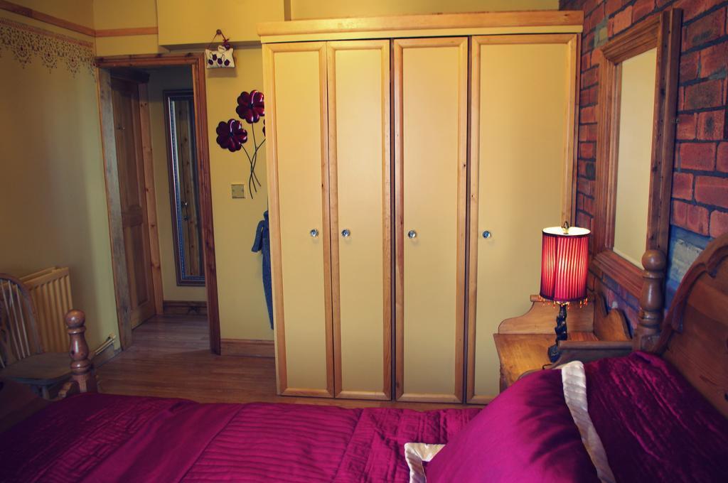 Crown House Suites Halifax Quarto foto